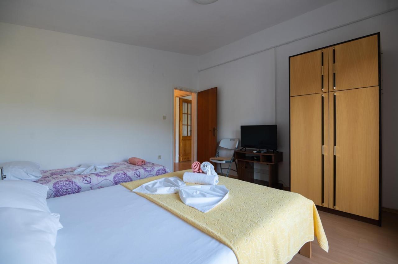 Marina'S Apartments Ražanac Екстериор снимка
