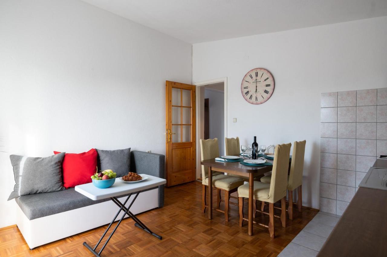 Marina'S Apartments Ražanac Екстериор снимка
